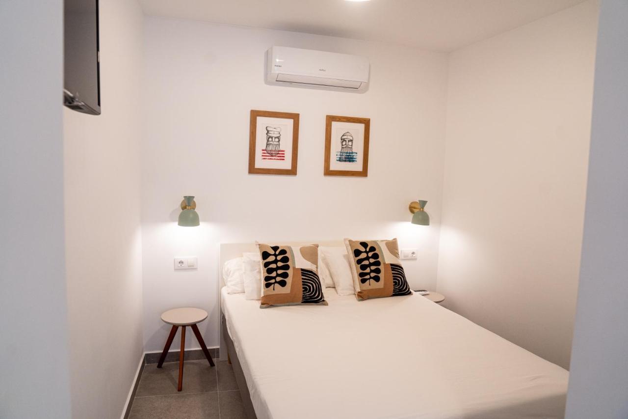 Hostal Tarantelo Conil Conil De La Frontera Bagian luar foto