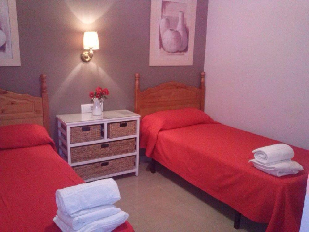 Hostal Tarantelo Conil Conil De La Frontera Bagian luar foto